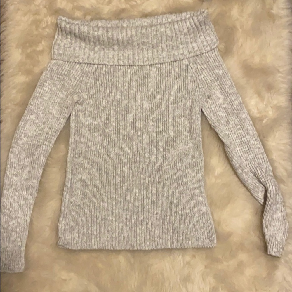 Off-shoulder Holister sweather